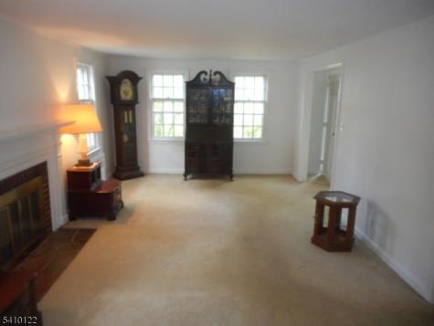 52 E Sumner Avenue Roselle Park NJ 07204