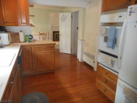 52 E Sumner Avenue Roselle Park NJ 07204