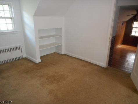 52 E Sumner Avenue Roselle Park NJ 07204
