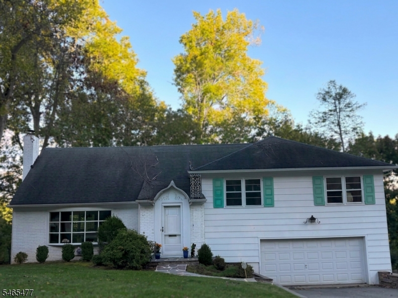 6 Stanford Court West Orange NJ 07052