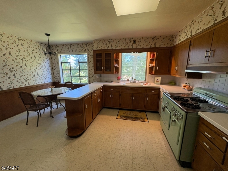 6 Stanford Court West Orange NJ 07052