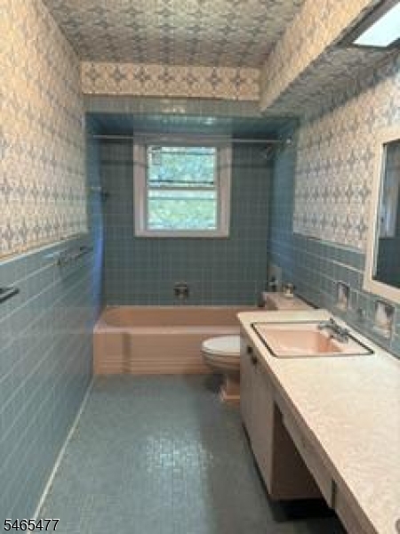 6 Stanford Court West Orange NJ 07052
