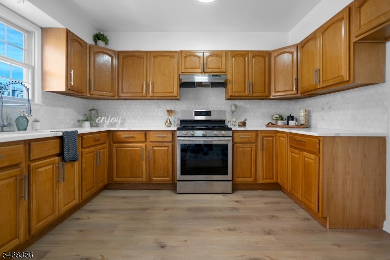 16 E Kinney Street Newark NJ 07102