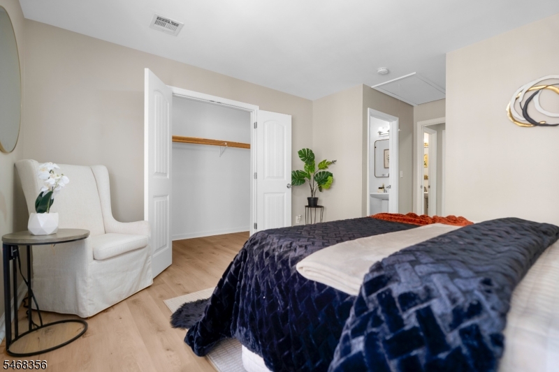 16 E Kinney Street Newark NJ 07102