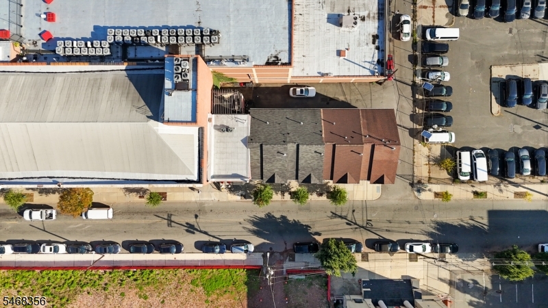 16 E Kinney Street Newark NJ 07102