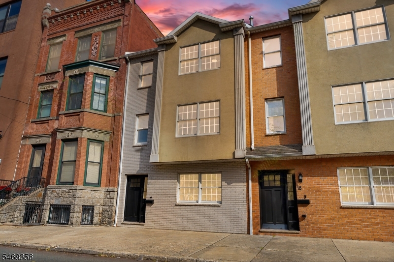 16 E Kinney Street Newark NJ 07102