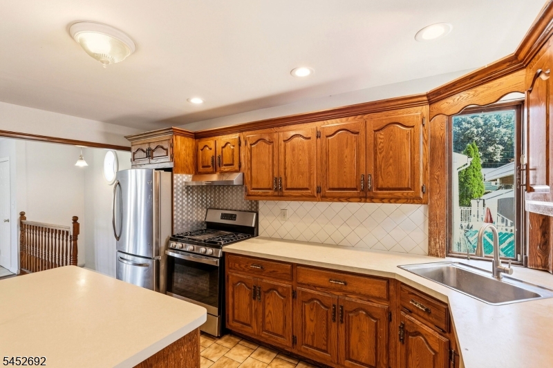 25 Corsi Road Bloomfield NJ 07003