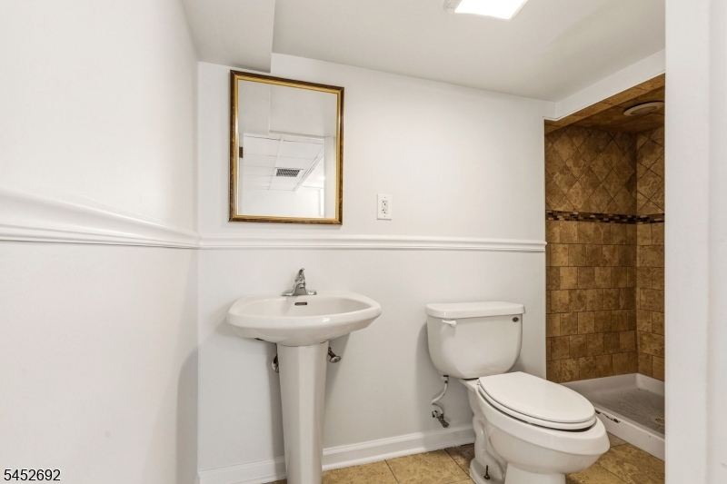 25 Corsi Road Bloomfield NJ 07003