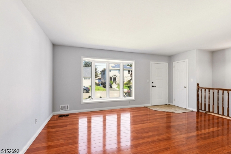 25 Corsi Road Bloomfield NJ 07003