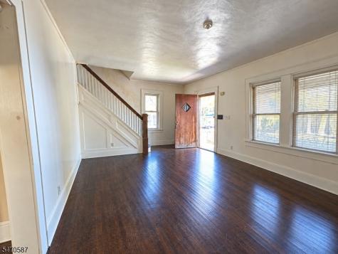 7 Whitman Avenue East Orange NJ 07017
