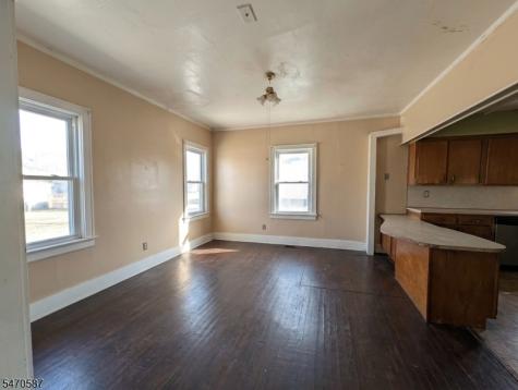7 Whitman Avenue East Orange NJ 07017