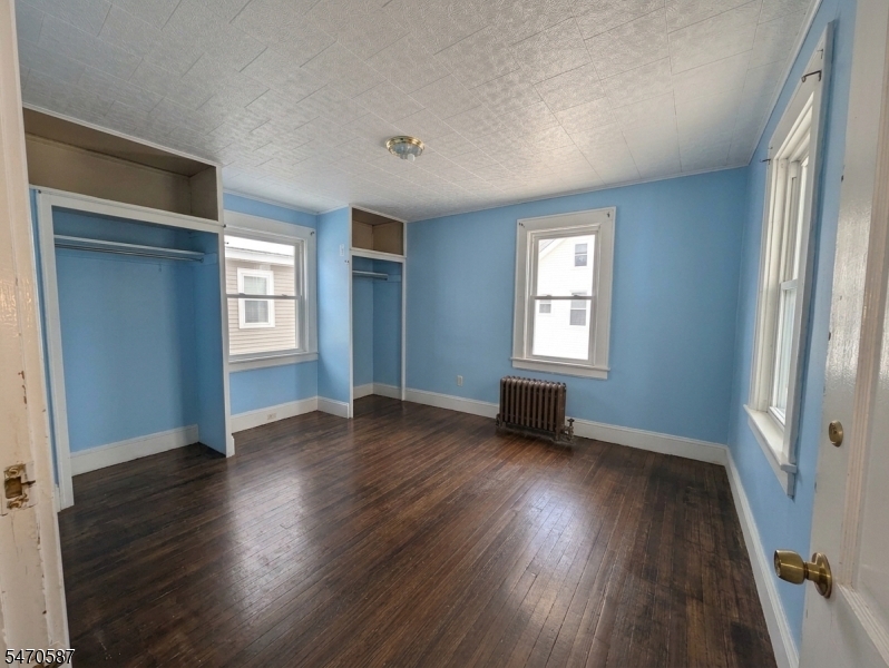 7 Whitman Avenue East Orange NJ 07017