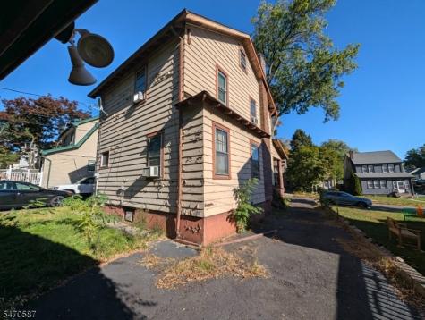 7 Whitman Avenue East Orange NJ 07017