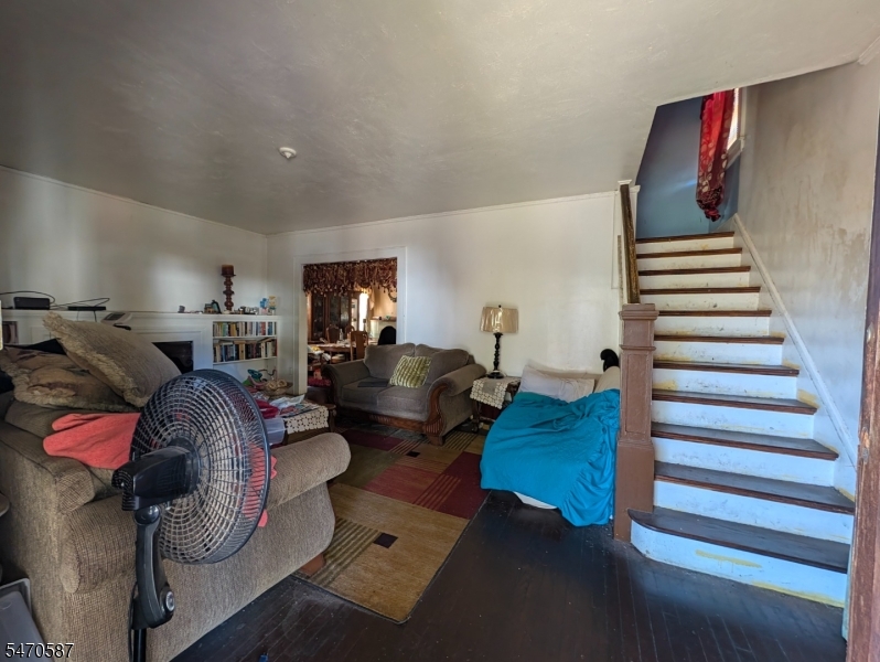 7 Whitman Avenue East Orange NJ 07017