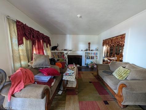 7 Whitman Avenue East Orange NJ 07017