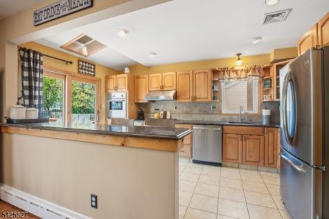 11 Briar Hills Circle Springfield NJ 07081