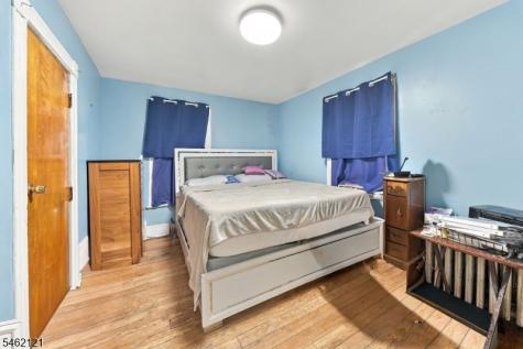 280 Lincoln Street East Orange NJ 07017