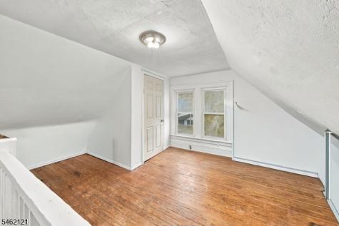 280 Lincoln Street East Orange NJ 07017