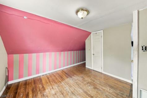 280 Lincoln Street East Orange NJ 07017