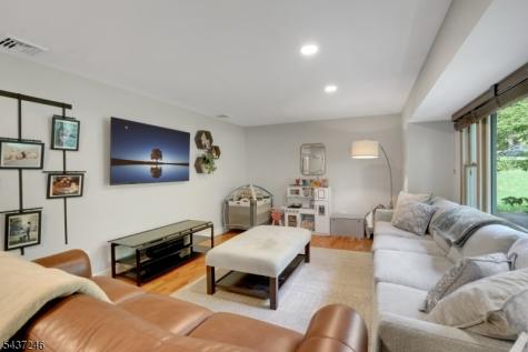 31 Fieldstone Drive Ringwood NJ 07456