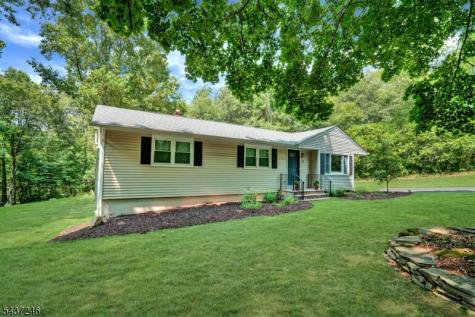 31 Fieldstone Drive Ringwood NJ 07456