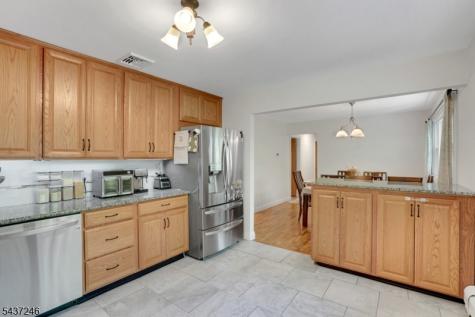 31 Fieldstone Drive Ringwood NJ 07456