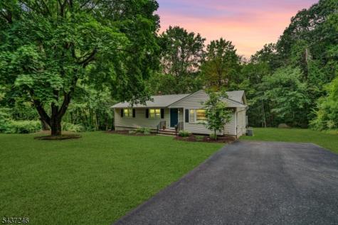 31 Fieldstone Drive Ringwood NJ 07456