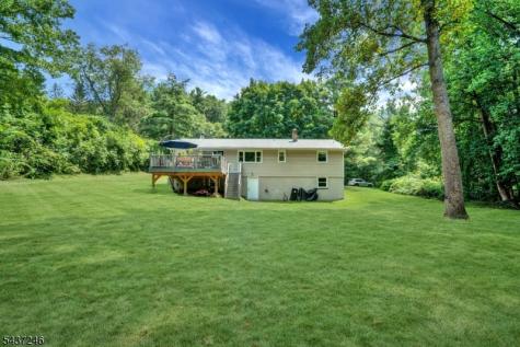 31 Fieldstone Drive Ringwood NJ 07456
