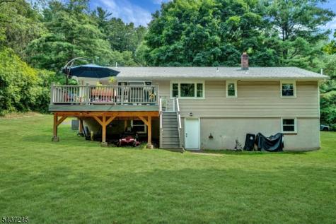 31 Fieldstone Drive Ringwood NJ 07456