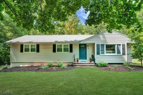 31 Fieldstone Drive Ringwood NJ 07456