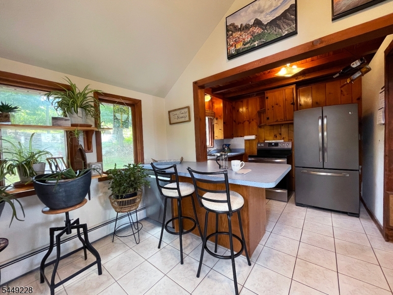16 Lakeview Road Hopatcong NJ 07843