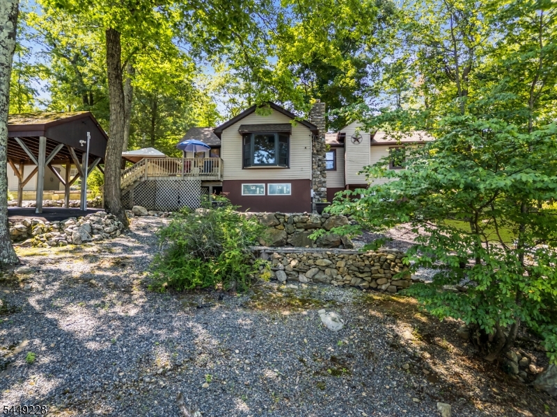 16 Lakeview Road Hopatcong NJ 07843