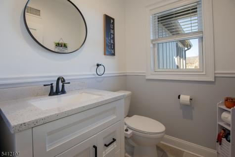 27 Sterling Drive Wantage NJ 07461