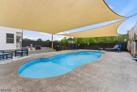 27 Sterling Drive Wantage NJ 07461
