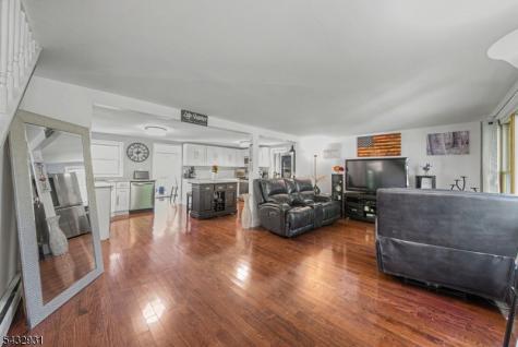 10 S Parkway Jefferson NJ 07885