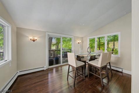 10 S Parkway Jefferson NJ 07885