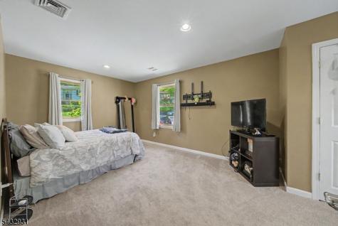 10 S Parkway Jefferson NJ 07885