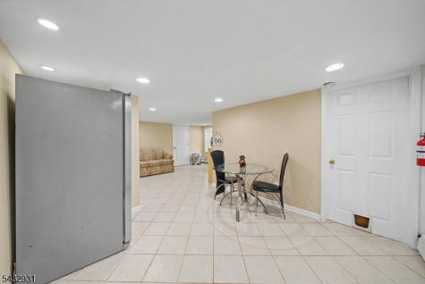 10 S Parkway Jefferson NJ 07885