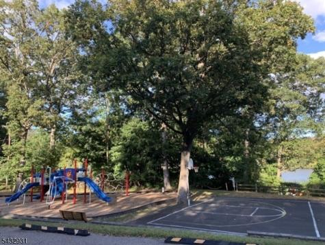 10 S Parkway Jefferson NJ 07885