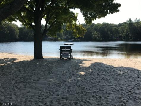 10 S Parkway Jefferson NJ 07885