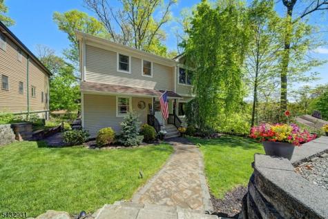 10 S Parkway Jefferson NJ 07885