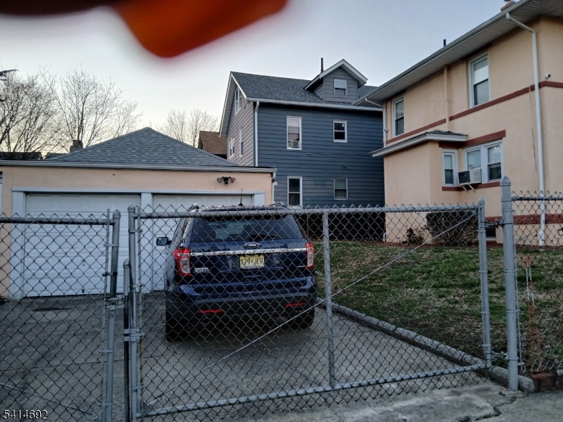 308 17TH Avenue Paterson NJ 07504