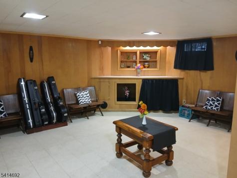 308 17TH Avenue Paterson NJ 07504