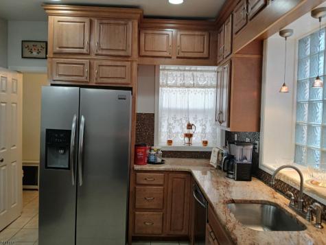 308 17TH Avenue Paterson NJ 07504