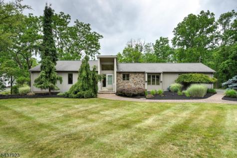1 Hendrick Road Readington NJ 08822