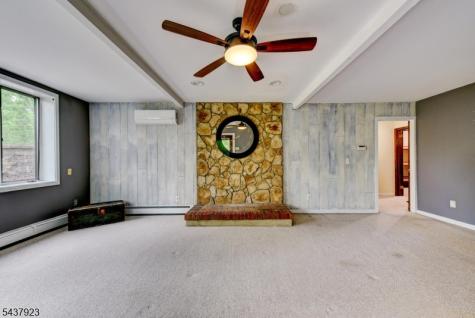 1 Hendrick Road Readington NJ 08822