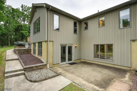 1 Hendrick Road Readington NJ 08822