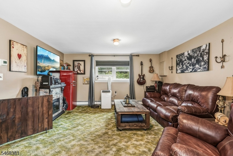 23 Fairview Avenue Newton NJ 07860