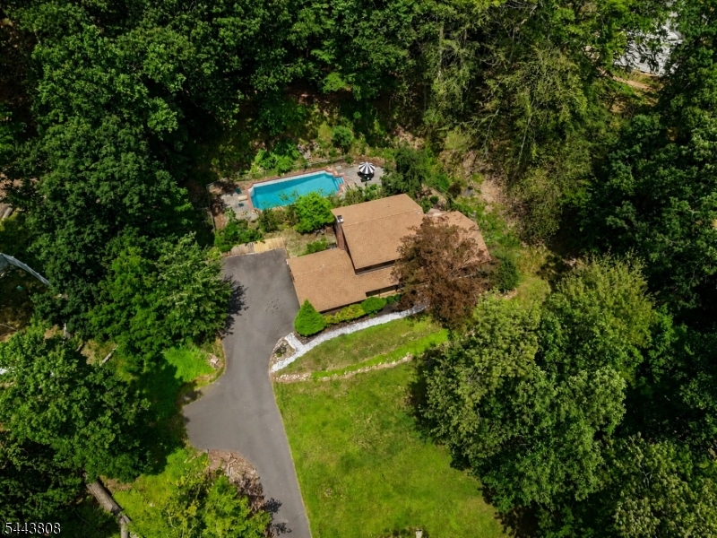 32 Cherryville Hollow Road Raritan NJ 08822