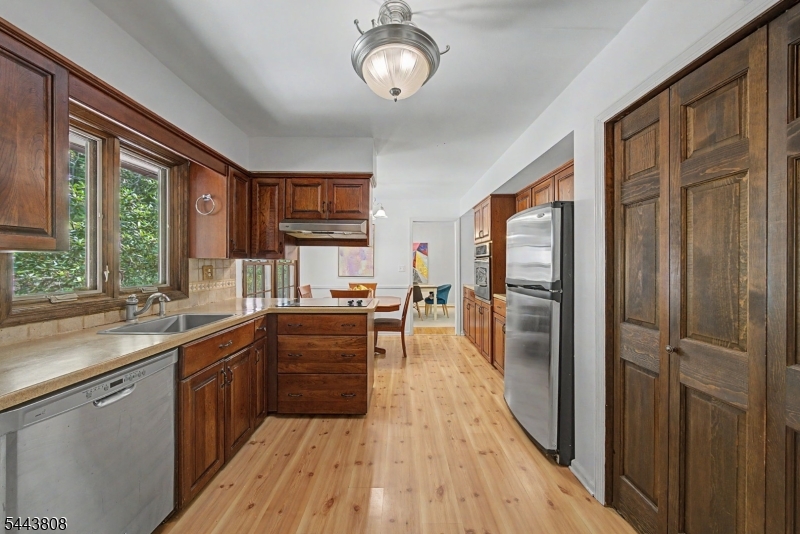 32 Cherryville Hollow Road Raritan NJ 08822